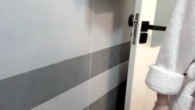 A-xena online show from 03-08-25, 02:19