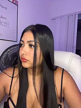 Snapshot of NatashaBrown12 chatting on 10-29-25, 01:24 NatashaBrown12 online show from 10-29-25, 01:24