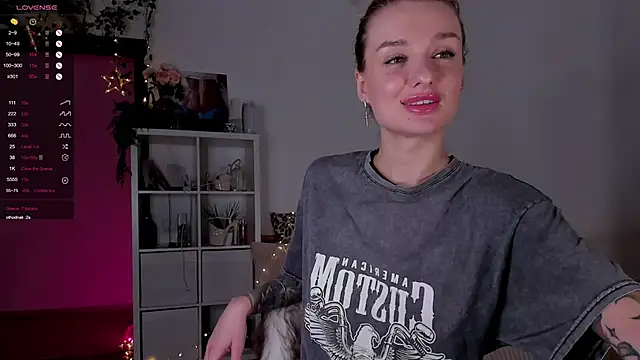 Snapshot of MissLovex chatting on 02-20-25, 04:28 MissLovex online show from 02-20-25, 04:28