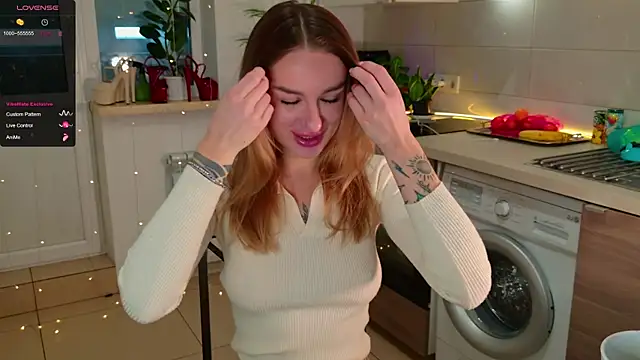 MissLovex online show from 12-18-25, 04:07