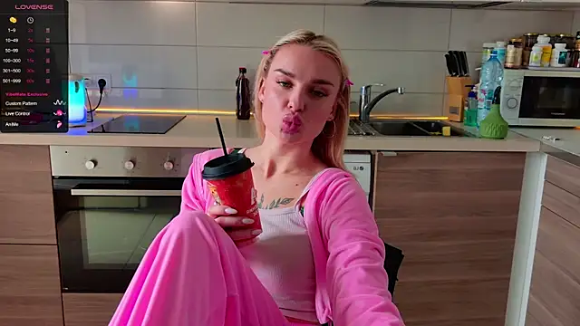 MissLovex online show from 04-15-26, 06:20