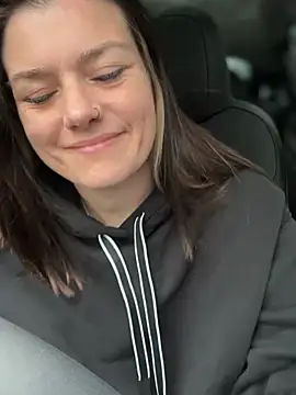 LadyLena1 online show from 12-22-24, 09:20