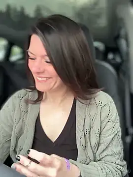 LadyLena1 online show from 01-01-25, 05:55