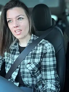 LadyLena1 online show from 01-25-25, 04:24