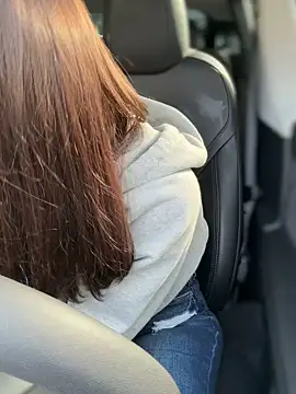 LadyLena1 online show from 12-20-25, 09:11