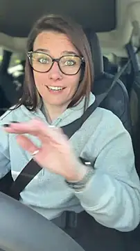 Snapshot of LadyLena1 chatting on 04-26-26, 06:27 LadyLena1 online show from 04-26-26, 06:27