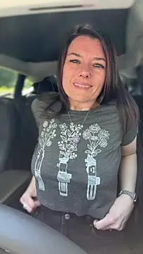 Snapshot of LadyLena1 chatting on 05-03-26, 06:25 LadyLena1 online show from 05-03-26, 06:25