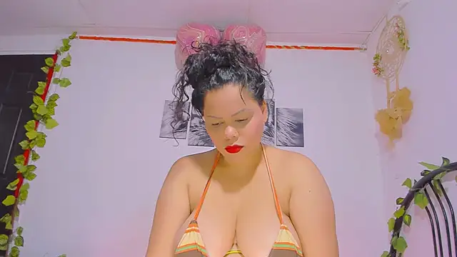 Alhelqueen online show from 11-02-25, 07:38