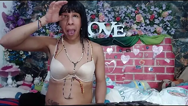 DesireDirtyTS   online show from 04-06-26, 04:46