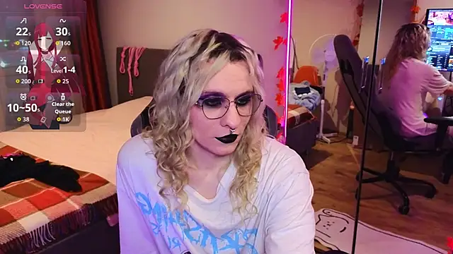 Lori Myaf online show from 11-06-25, 02:07