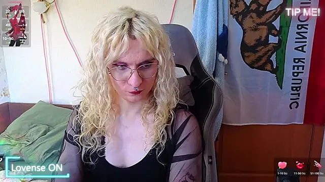 Lori Myaf online show from 04-20-26, 03:15