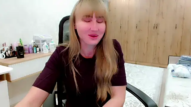 EveLove33 online show from 11-15-25, 04:58