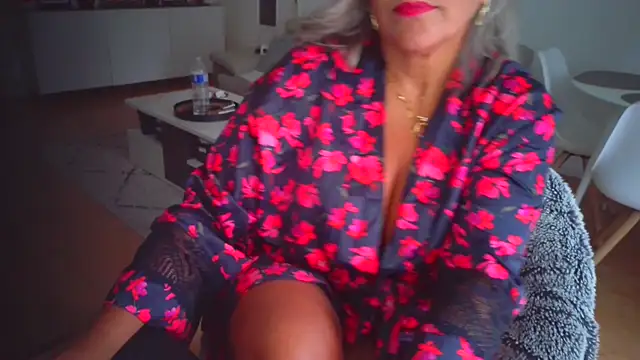 sarametisse26 online show from 09-24-25, 06:39