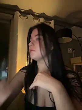 Angela Fosterr online show from 11-29-25, 04:43