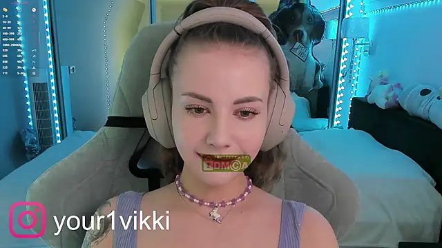 Vikki Cheese online show from 02-13-25, 07:24