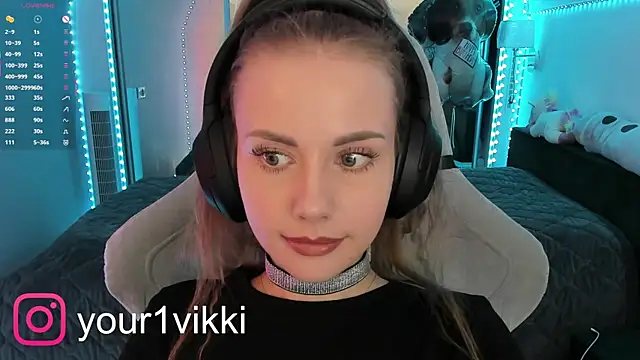 Vikki Cheese online show from 02-28-25, 05:59