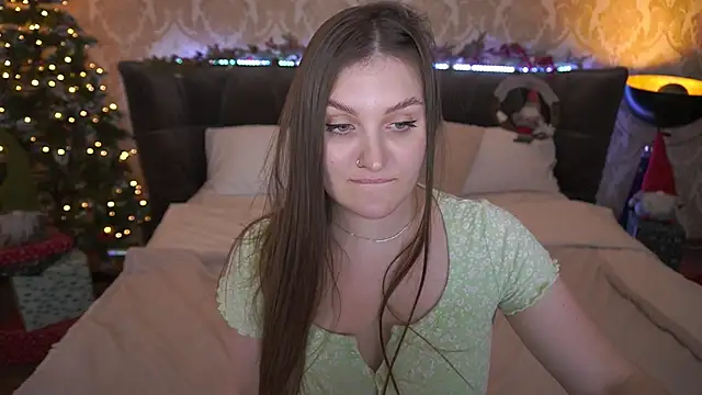 EmmyCharmm online show from 12-23-24, 09:49