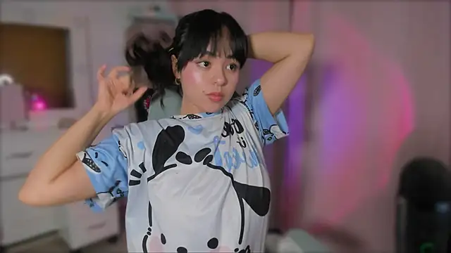 Olivia xd  online show from 03-06-25, 05:57