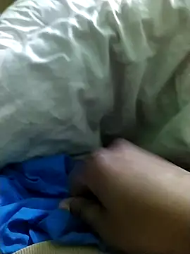 Snapshot of Niladri1410 chatting on 12-21-24, 12:27 Niladri1410 online show from 12-21-24, 12:27