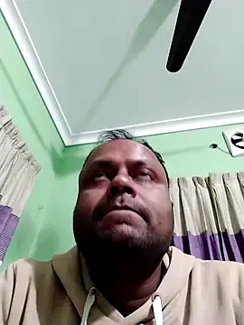 Snapshot of Niladri1410 chatting on 02-02-25, 01:08 Niladri1410 online show from 02-02-25, 01:08