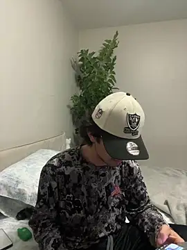 demonslayerr999 online show from 02-27-25, 04:20