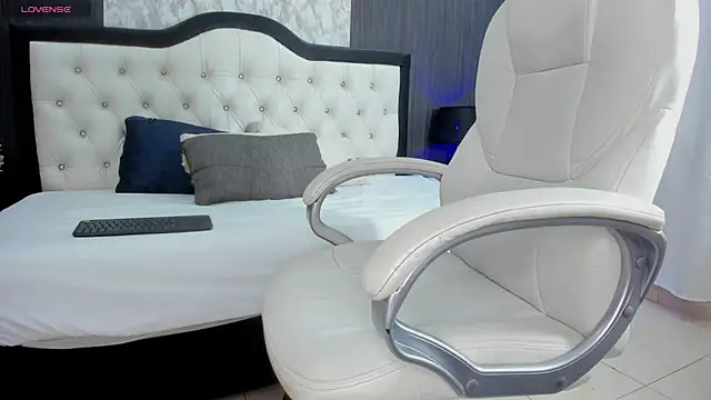 amara falcon online show from 02-06-25, 01:43