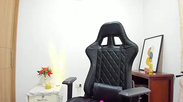 amara falcon online show from 10-07-25, 12:24