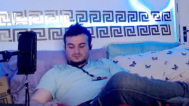 Snapshot of erotico69xxx chatting on 11-06-25, 01:17 erotico69xxx online show from 11-06-25, 01:17