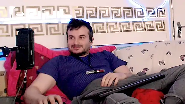 Snapshot of erotico69xxx chatting on 11-11-25, 02:06 erotico69xxx online show from 11-11-25, 02:06