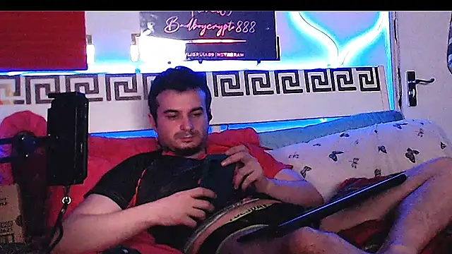 Snapshot of erotico69xxx chatting on 11-17-25, 01:44 erotico69xxx online show from 11-17-25, 01:44