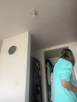 Ameellie online show from 01-16-26, 04:44