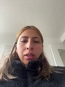 Ameellie online show from 07-15-26, 04:01