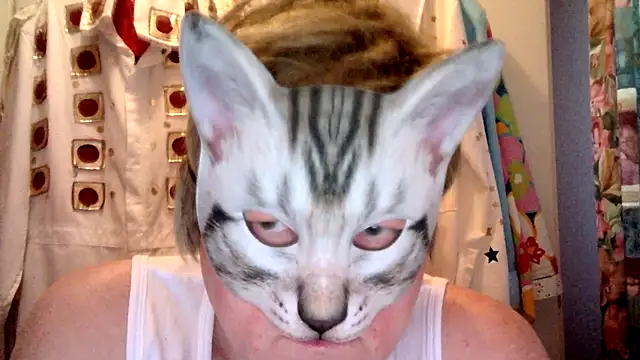 Snapshot of Sigorius chatting on 01-06-25, 02:14 Sigorius online show from 01-06-25, 02:14