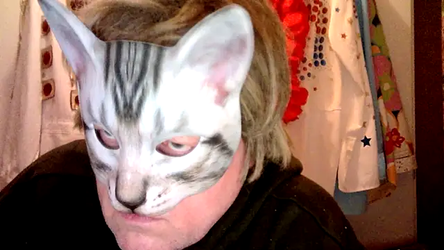 Snapshot of Sigorius chatting on 01-07-25, 11:35 Sigorius online show from 01-07-25, 11:35