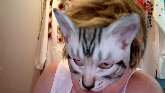 Snapshot of Sigorius chatting on 01-10-25, 09:44 Sigorius online show from 01-10-25, 09:44