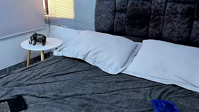 Zack Froone online show from 12-02-24, 04:09