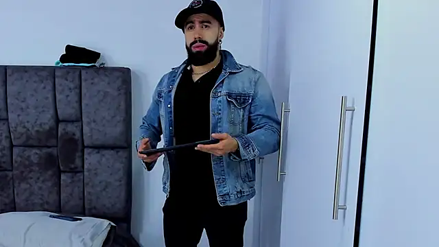 Zack Froone online show from 02-20-25, 04:36