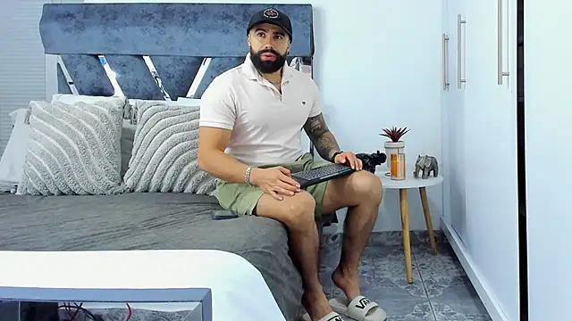 Zack Froone online show from 12-04-25, 02:48