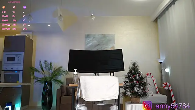 anny54784 online show from 12-17-25, 02:17