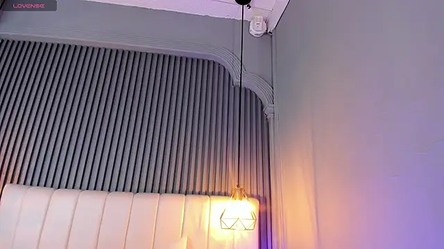 SaraRiley online show from 01-10-26, 10:47