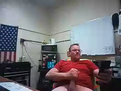 Snapshot of Cockrub1 chatting on 12-30-24, 05:13 Cockrub1 online show from 12-30-24, 05:13