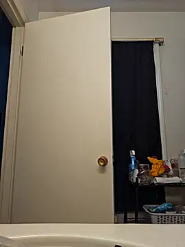 Snapshot of virgieblanca chatting on 03-05-25, 06:34 virgieblanca online show from 03-05-25, 06:34