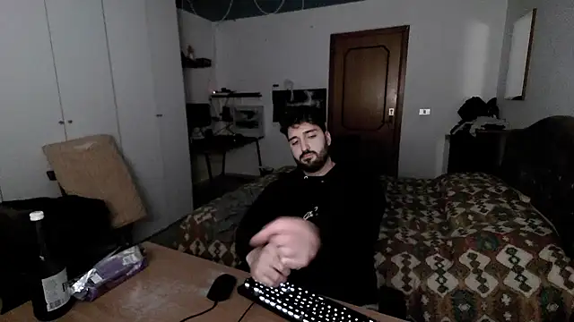 Snapshot of Alexox02 chatting on 01-29-25, 07:00 Alexox02 online show from 01-29-25, 07:00