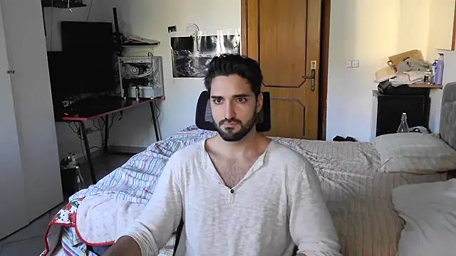 Snapshot of Alexox02 chatting on 12-14-25, 11:15 Alexox02 online show from 12-14-25, 11:15