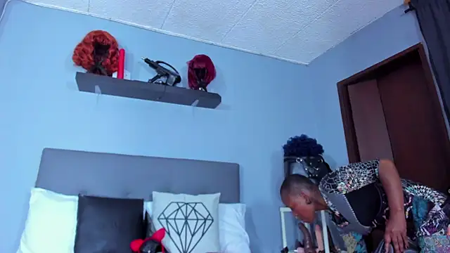 Coco Kiss online show from 05-13-26, 07:11