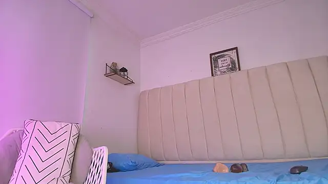 Snapshot of mollyrivera chatting on 01-23-25, 10:33 mollyrivera online show from 01-23-25, 10:33