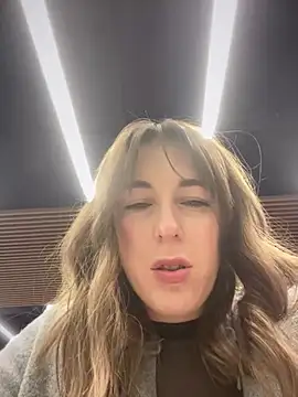 Snapshot of MommmyYummy chatting on 01-11-25, 12:50 MommmyYummy online show from 01-11-25, 12:50