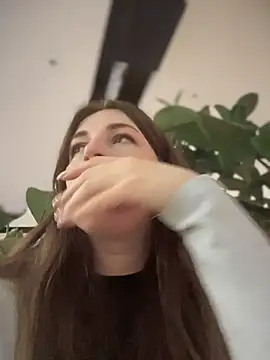 Snapshot of MommmyYummy chatting on 02-12-26, 02:56 MommmyYummy online show from 02-12-26, 02:56