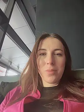 Snapshot of MommmyYummy chatting on 02-23-26, 10:56 MommmyYummy online show from 02-23-26, 10:56