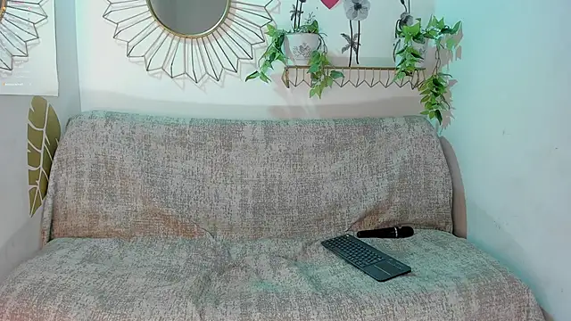 Snapshot of EmmaDuque chatting on 11-08-25, 07:45 EmmaDuque online show from 11-08-25, 07:45